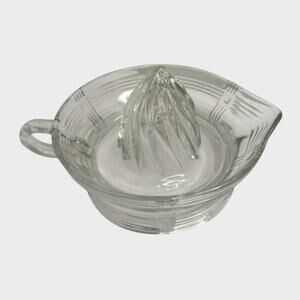 VTG Hazel Atlas Criss Cross Pattern Clear Glass Citrus Reamer 6” Juicer